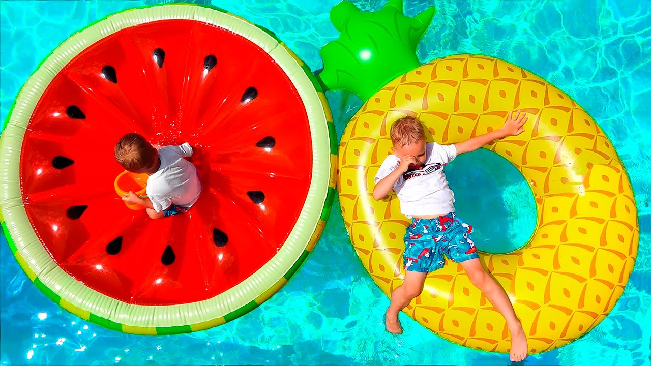 Bad-Baby-Deti-Kidayutsya-Edoj-v-Bassejne-Bad-Kids-Real-Food-Fight-on-Pool-Party