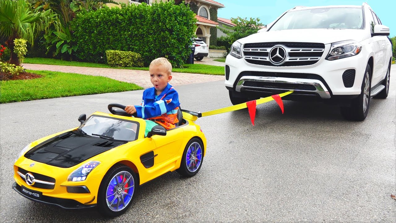 Little driver. Вредные детки машина. Вредные детки угнали машину. Bad Baby угнали машину родителей Bad Kids. Kid Driving car.