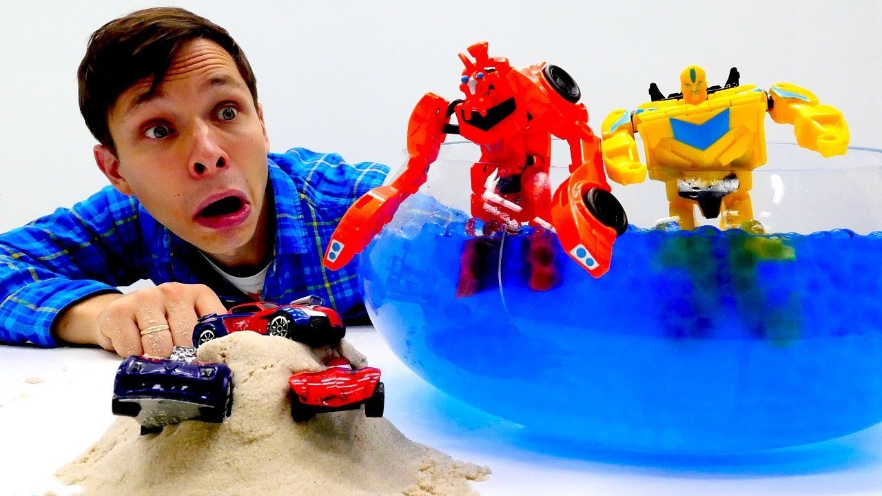 Avtoboty-i-Deseptikony-podruzhilis-AKVAPARK-dlya-Transformery-i-Mashinki-Igry-dlya-malchikov