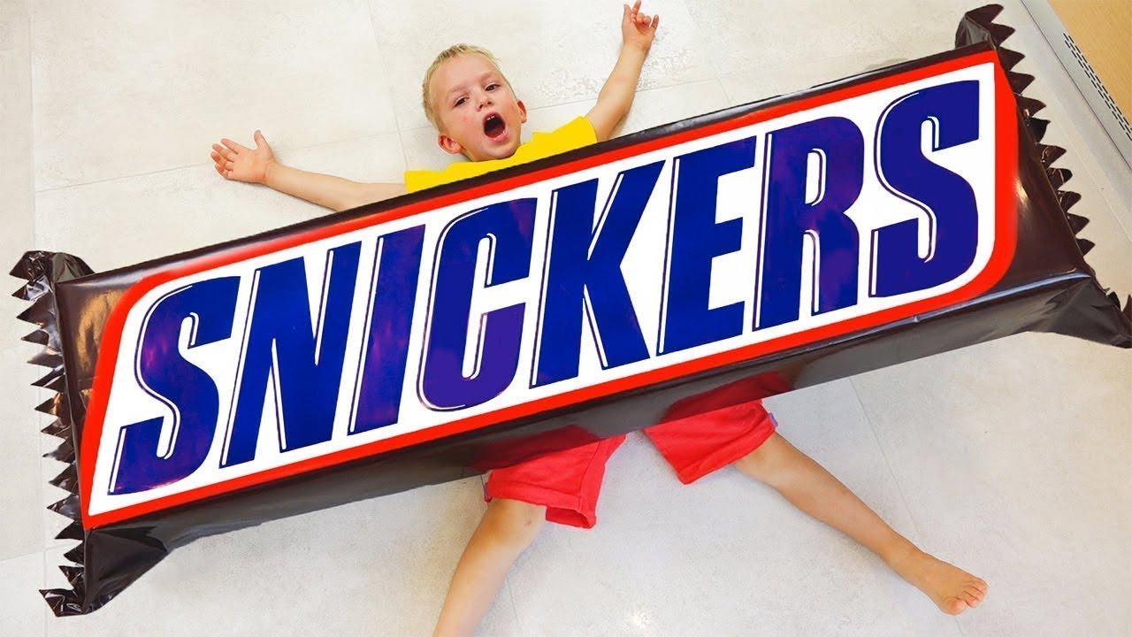 Bad-Kids-Giant-Chocolate-Candy-Accident-Johny-Johny-Yes-Papa-Song-Nursery-Rhymes-Song-for-Baby