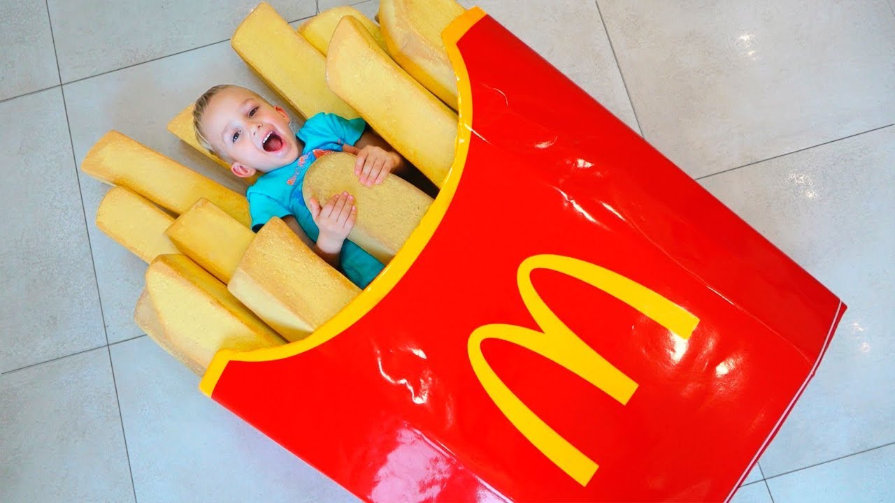 Bad-Kids-eating-Giant-McDonalds-Food-Johny-Johny-Yes-Papa-Song-Nursery-Rhymes-Song-for-Children