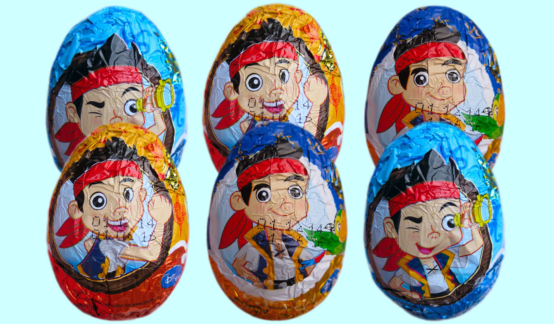 Dzhejk-i-piraty-Netlandii-yajtsa-igrushki-raspakovka