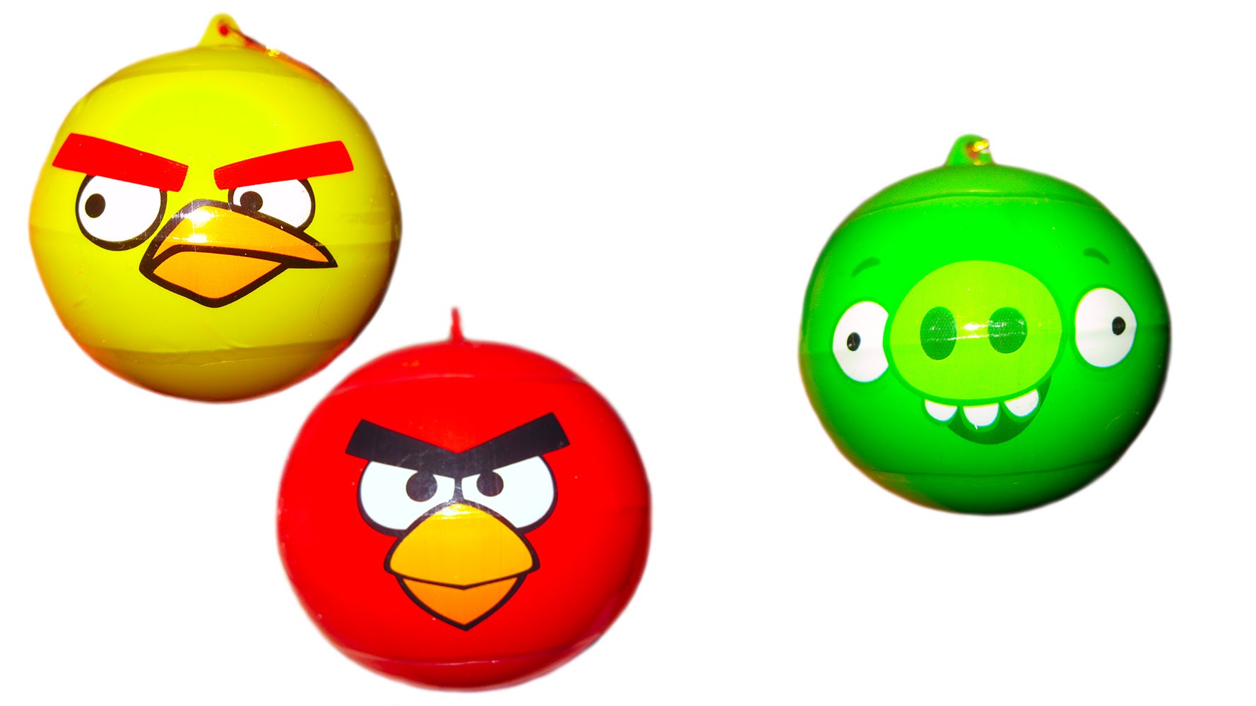 Engri-Berds-shary-s-syurprizom-otkryvaem-igrushki-Angry-Birds