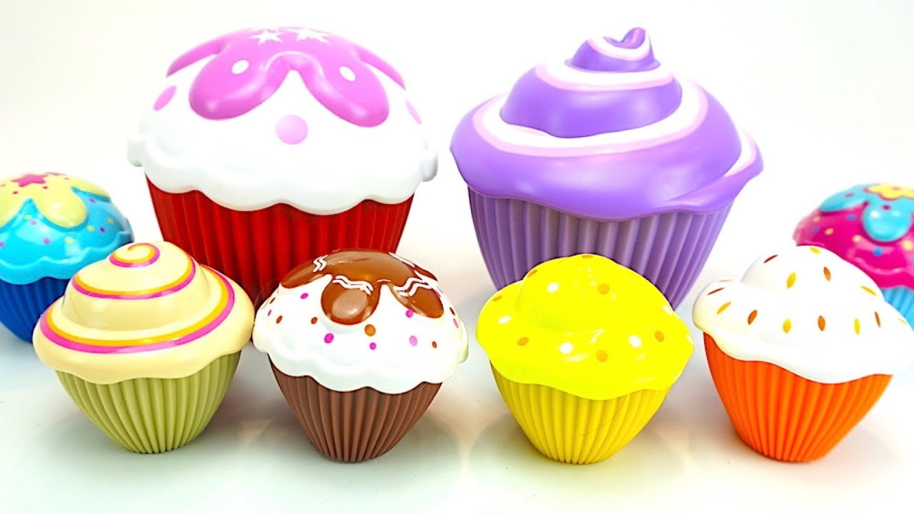 Syurprizy-i-igrushki-kukl-v-keksah-Igrushki-printsess-dlya-devochek-Detskii-kanal-Igrushkin-TV