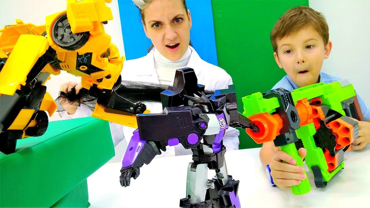Video-Transformery-MEGATRON-pohitil-Anyu-Avtoboty-na-Baze-Deseptikonov-Igry-Strelyalki-NERF