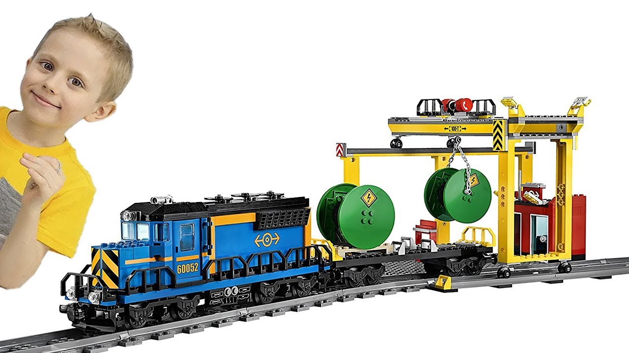 MASHINKI-dlya-Malchikov-i-Poezd-Lego-Siti-na-radioupravlenii-Krutoj-trek-dlya-detej-i-ZHeleznaya-doroga