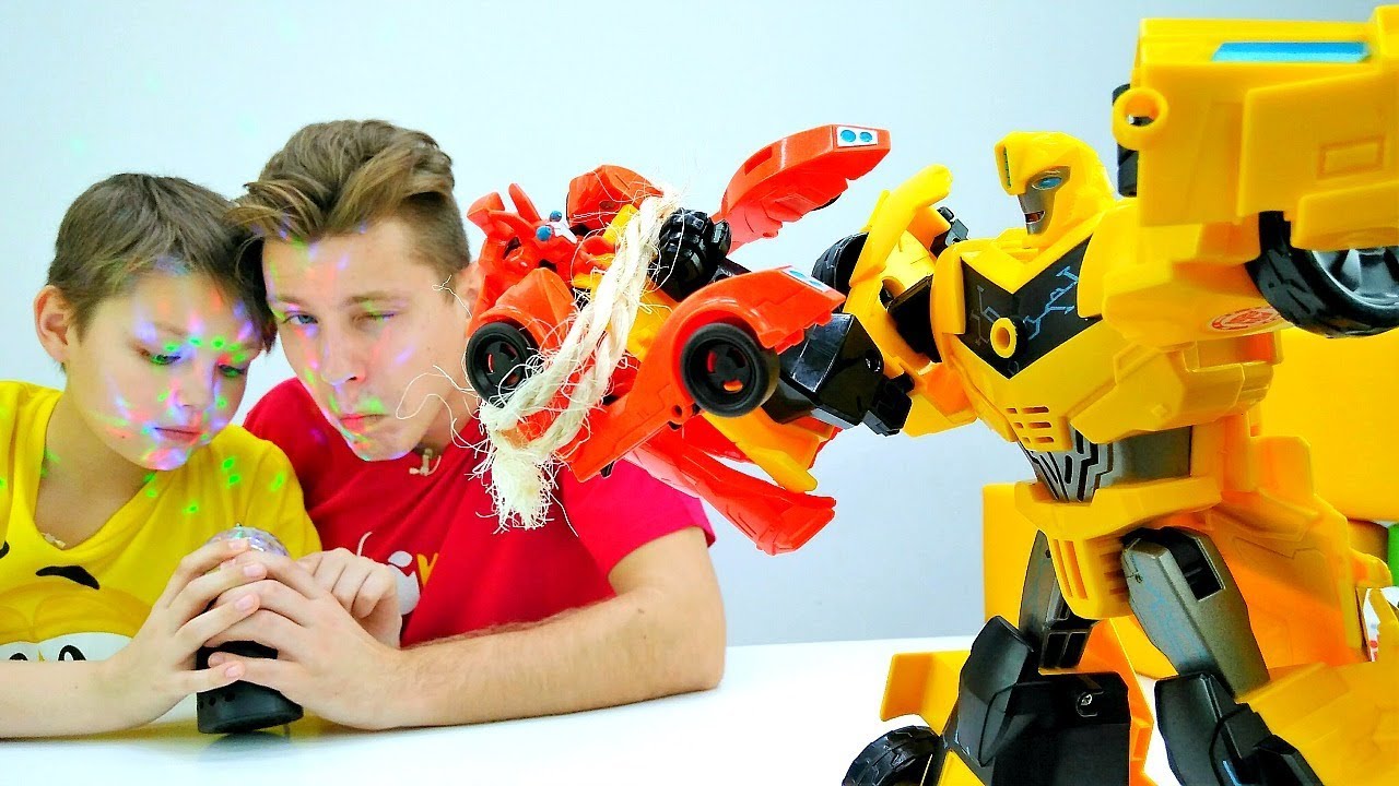 Svetovoe-SHOU-dlya-Avtoboty-Deseptikony-isportili-VECHERINKU-Transformery-igry-dlya-malchikov