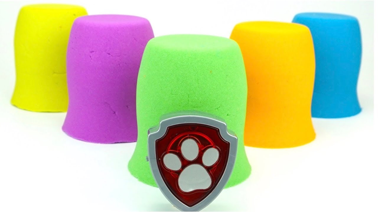 Syurprizy-i-igrushki-SHHenyachii-patrul-Doktor-Plyushevaya-Engri-Berds-Masha-i-Medved-Trolli-Igrushkin