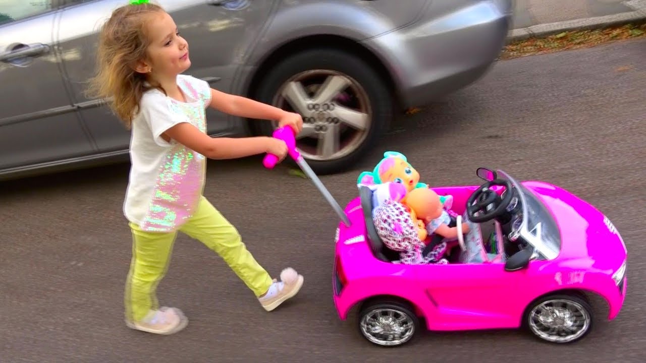 Crying-Babies-Dolls-Rutina-malenkogo-blogera-Katya-kak-mama-Kukly-Pretend-Play-with-toy-doll