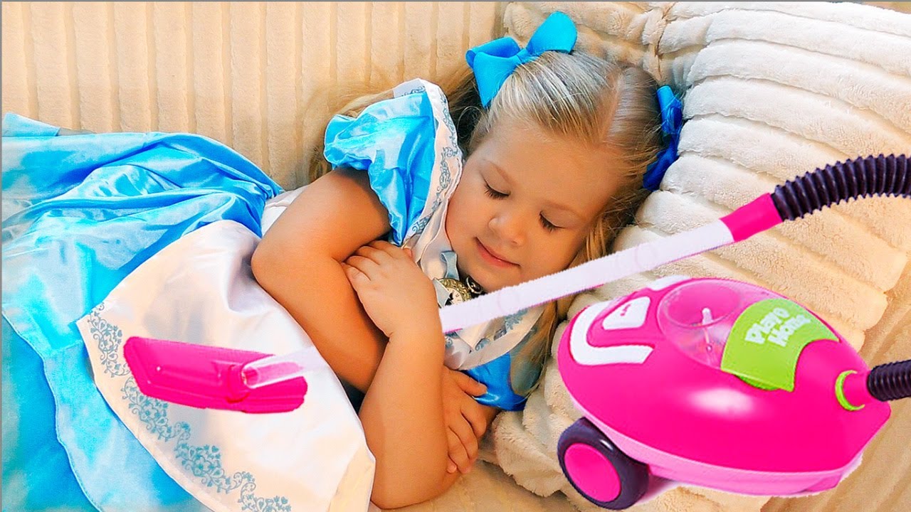 Diana-and-Roma-Pretend-Play-with-color-Sofas-Funny-Kids-Video