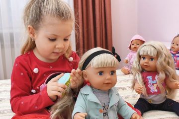 Diana-plays-with-Baby-Born-dolls-New-doll-BABY-born-Sister-in-a-new-style-Videos-for-kids