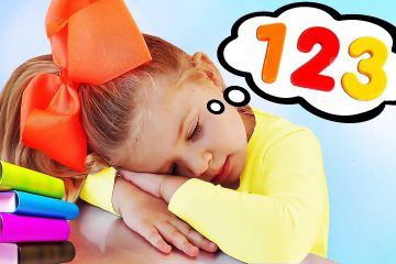 Funny-Kid-Playing-with-Colored-Balloons-Learning-Colors-and-Numbers-video-for-kids