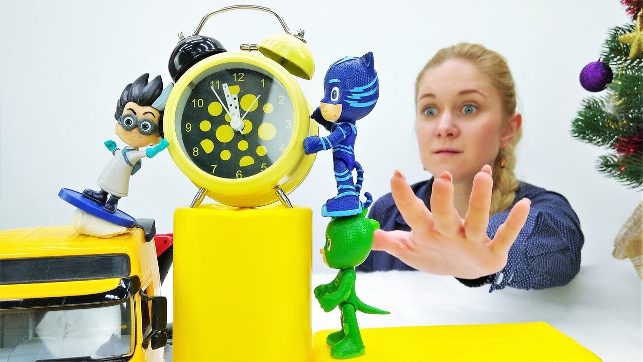 Igra-s-Geroyami-v-maskah-Romeo-pridumal-ostanovitel-vremeni