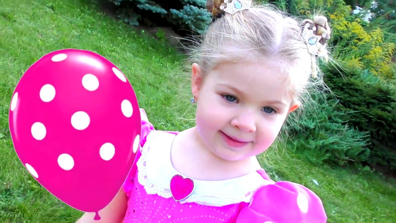 Learn-Colors-with-Balloons-and-Dresses-Finger-family-song-nursery-rhyme-Fun-learning-colors-for-kids