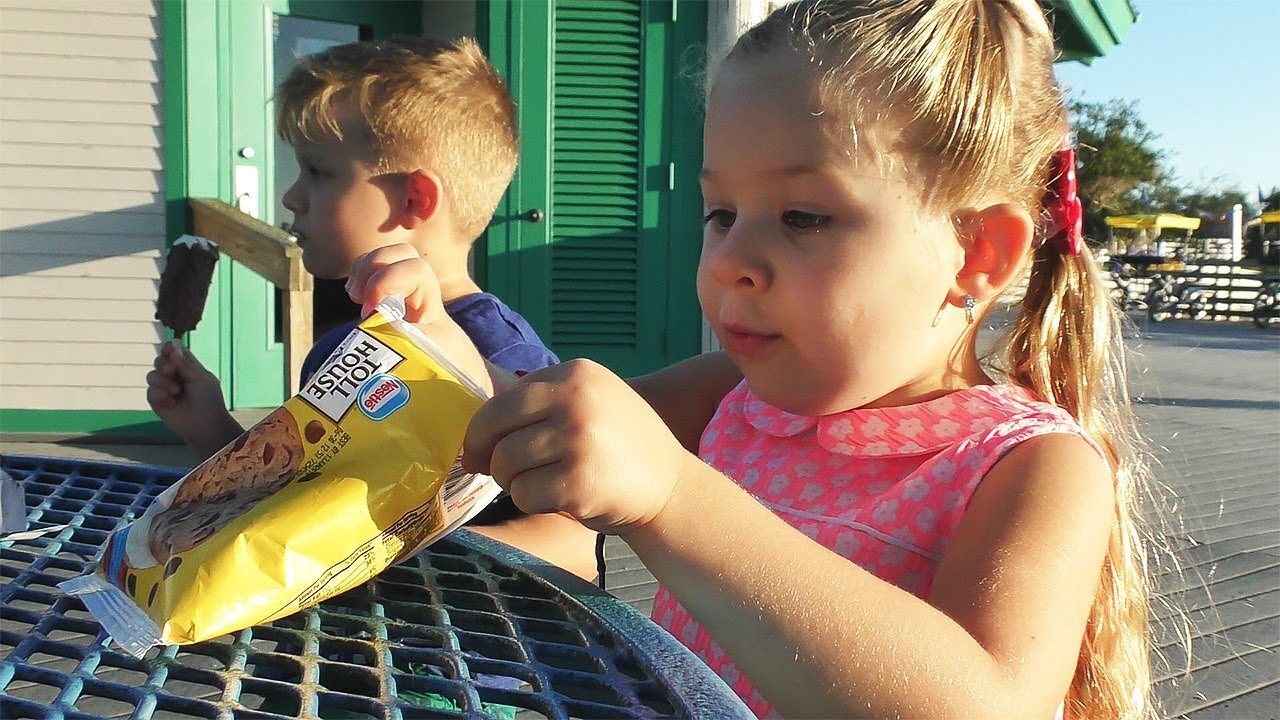 Vlog-Lakes-Park-Children-play-on-the-playground-Family-fun-We-ride-a-huge-bicycle-and-a-locomotive