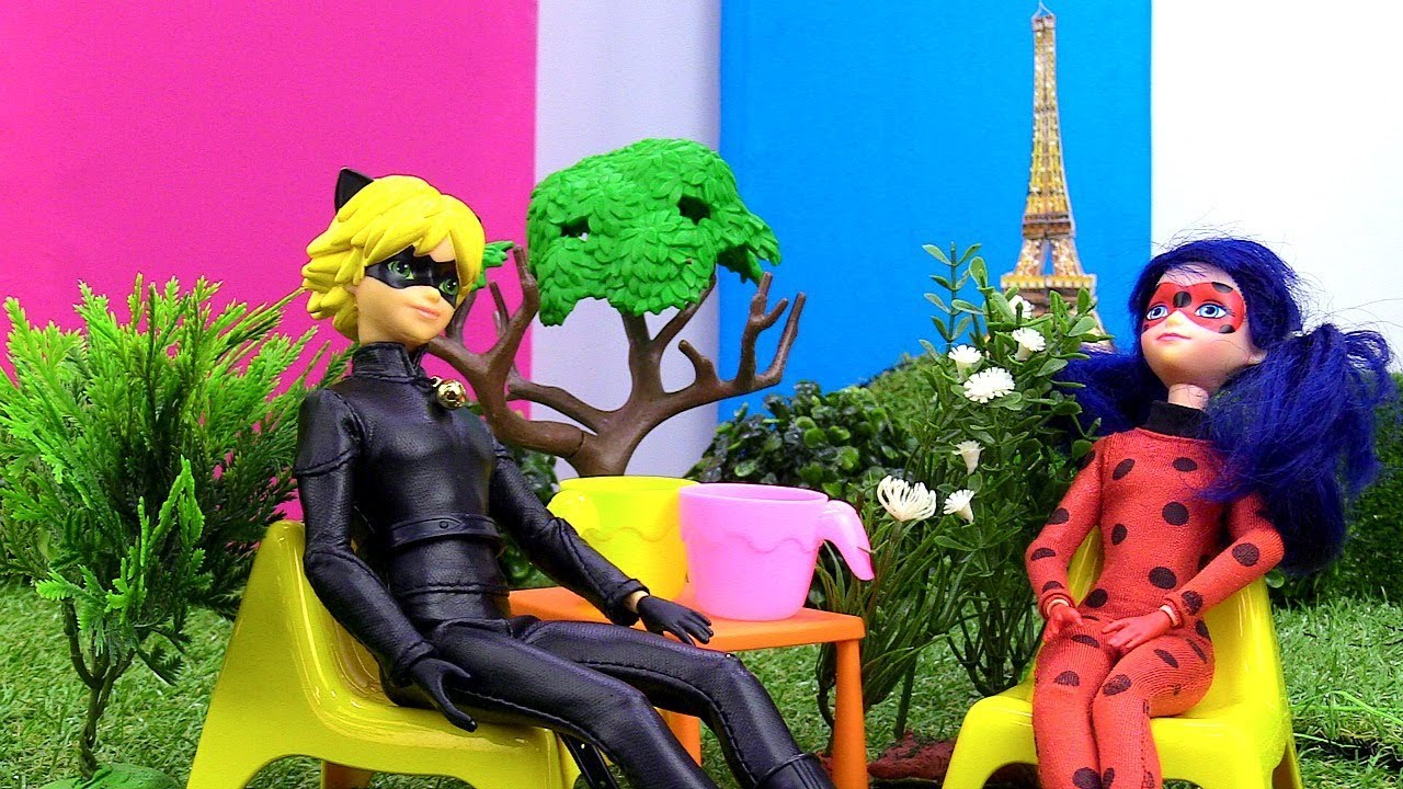 Kak-ustroit-svidanie-SuperKota-i-Ledi-Bag-Igry-dlya-devochek