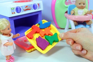 Kukla-Evi-Pupsik-Sonya-Pechyom-prazdnichnoe-pechene-Plastilin-Play-Doh