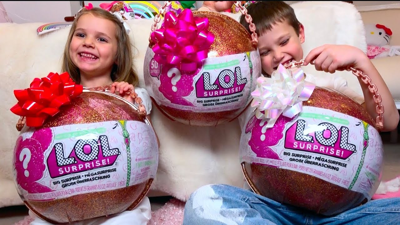 LOL-CHALLENGE-na-8-Marta-ROZYGRYSH-bolshih-SHAROV-LOL-Limited-edition-Malchiki-protiv-Devochek