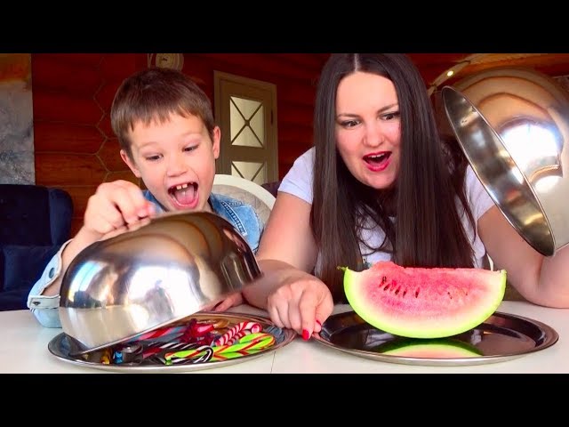 CANDY-CANE-Challenge-Ugadaj-vkus-konfety-CHellendzh-Maks-protiv-Lyudy