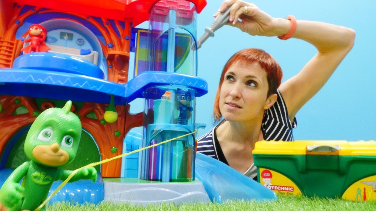 Geroi-v-Maskah-priklyucheniya-v-avtomasterskoj-u-Mashi.-Video-dlya-detej