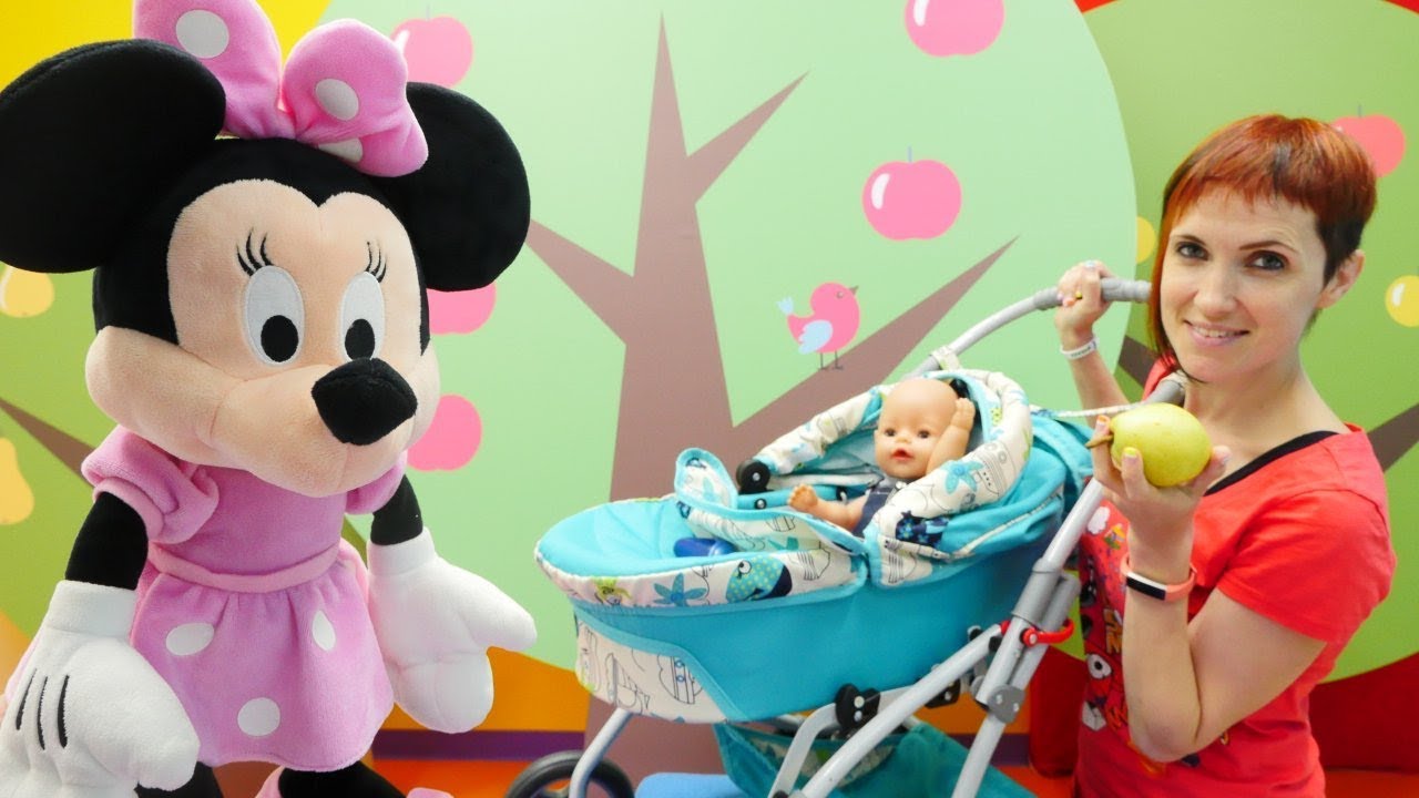 Masha-kapuki-kanuki-i-Minni-Maus-Gotovim-vmeste