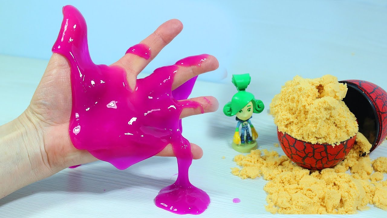 Poyom-v-Karaoke-Pesenku-pro-Palchiki-na-russkom-Slime-Lizun-Kineticheskij-pesok-Uchim-tsveta