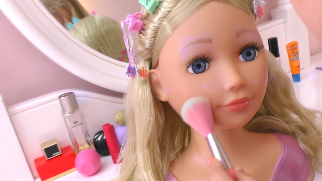 Diana-pretend-play-with-Baby-Dolls-toys-Videos-for-kids