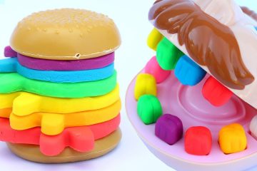 Hasbro-Play-Doh-Mister-ZubastikIgraem-v-stomatologa-i-kormim-ZUBASTIKA-morozhenym