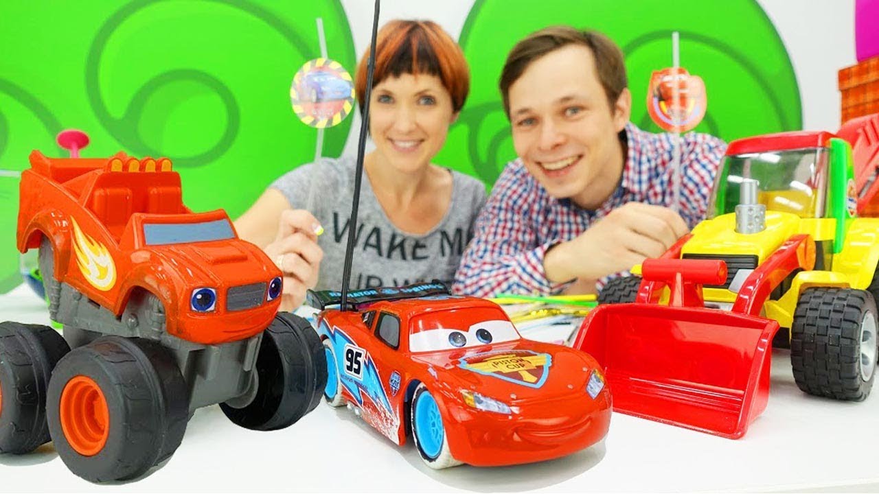 Mashinki-Makvin-i-Vspysh-v-kafe-na-dereve.-Video-dlya-malchikov