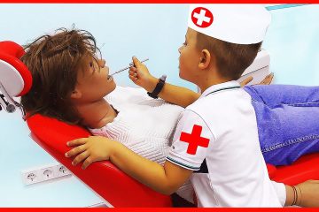 Roma-Pretend-Play-Professions-for-Kids-Funny-Story-in-the-Childrens-museum-with-Baby-songs