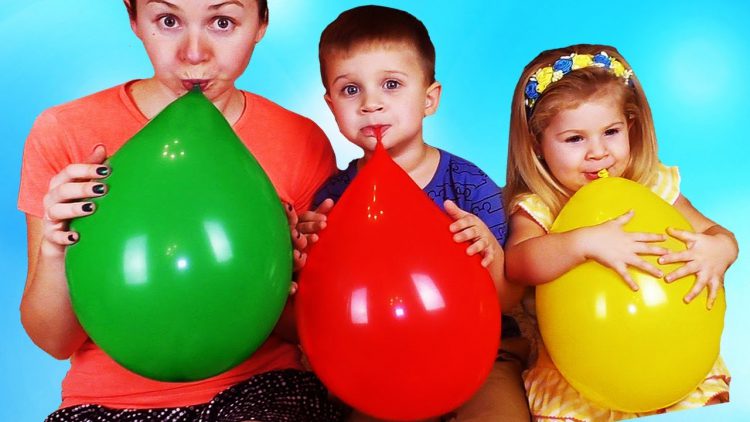 Roma-Diana-Learn-and-play-with-Balloons-Finger-Family-song