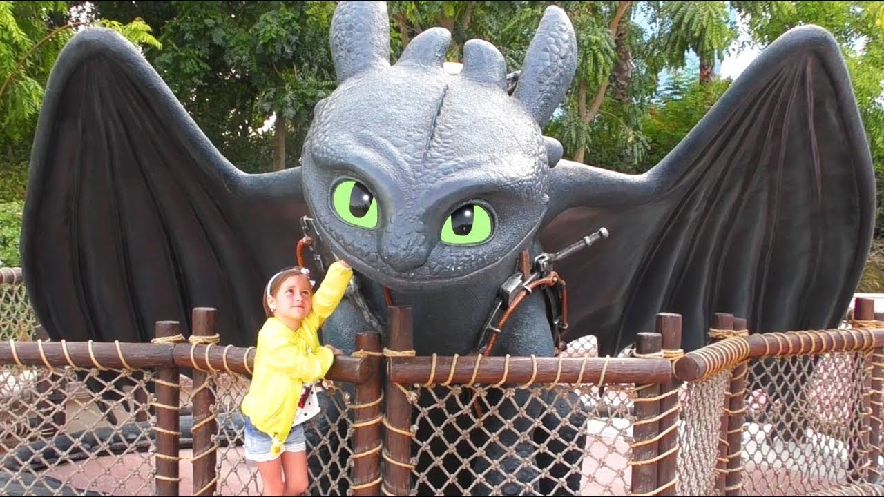 Rum-Tur-nashego-nomera-PARK-RAZVLECHENIJ-dlya-Detej-i-Novye-Igrushki-Sofii