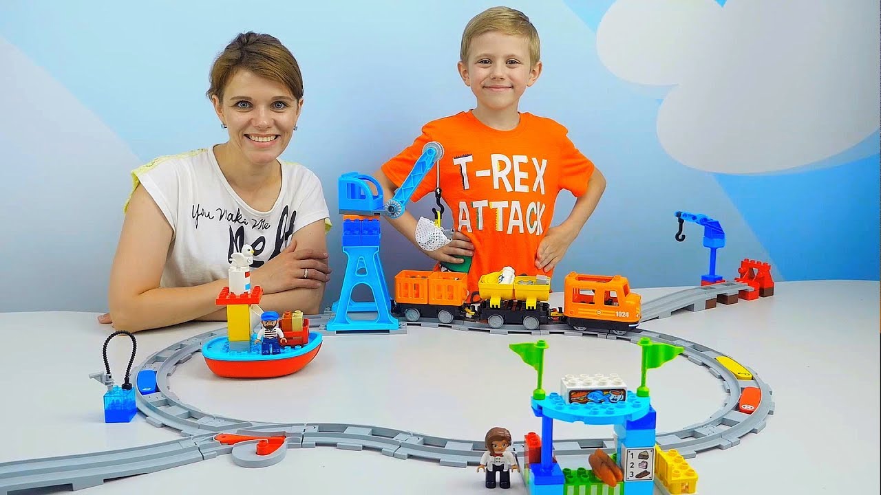POEZD-Lokomotiv-i-Bolshaya-ZHELEZNAYA-DOROGA-LEGO-DUPLO-s-Podyomnym-KRANOM-Video-dlya-Detej-For-Children