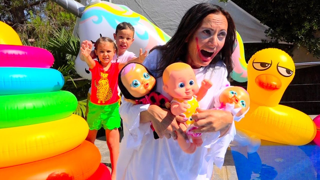 Nashli-dOm-M0m0-v-realnoj-zhizni-i-kuda-prOpali-vse-nashi-igrushki-Who-stole-kids-toys-for-pool