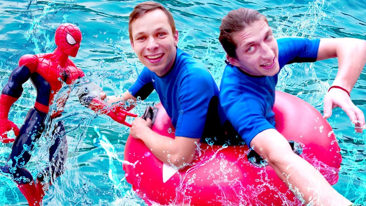 CHelovek-Pauk-svyazal-Akvatim.-Smeshnye-video-dlya-detej