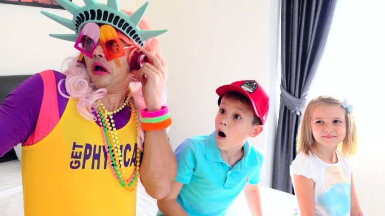 Dve-nyani-dlya-detej-PROTIVOSTOYANIE-v-puteshestvii-ili-Kids-VS-babysitters