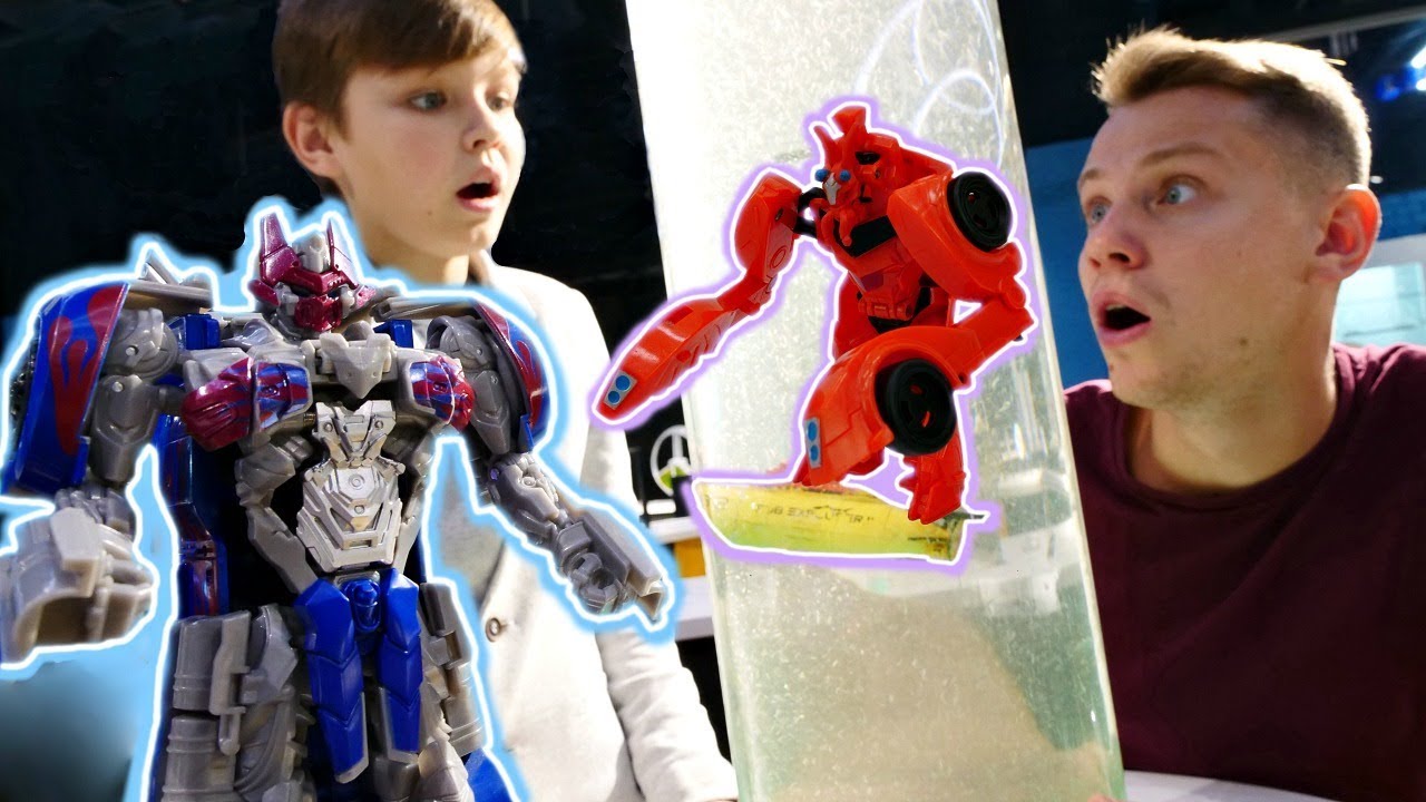 Transformery-v-Innoparke-Megatron-vs-Optimus-Prajm-Video-dlya-detej