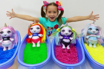 Sofiya-kak-Mama-i-KUKLY-Edinorozhki-Sofia-pretend-play-with-Toys-for-Kids-and-Dolls