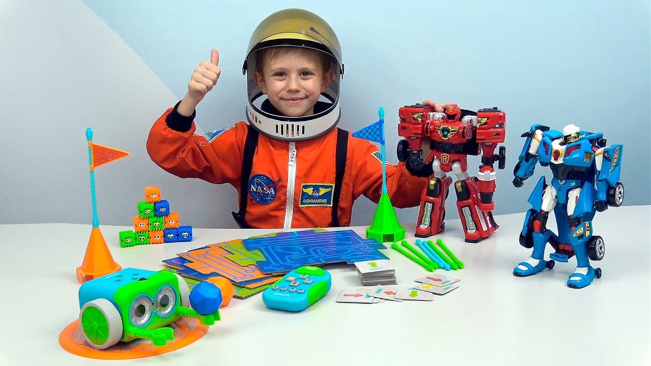 TOBOTY-i-Umnyj-ROBOT-Botli.-Astronavt-Danik-i-Razvivayushhie-IGRUSHKI-dlya-detej.-Botley-the-coding-Robot