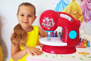 Diana-Pretend-Play-with-Toy-Sewing-machine