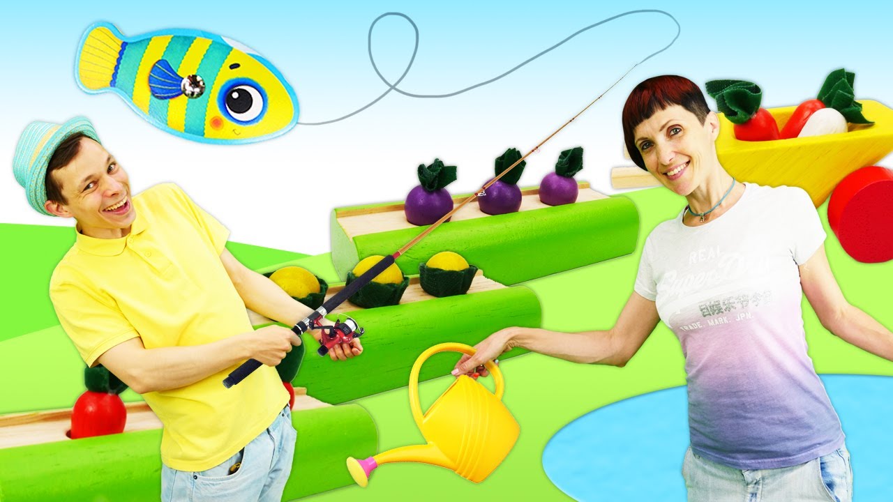 Kafe-na-Dereve.-Idyom-na-rybalku-s-Mashej-Kapuki-i-Fyodorom-Igry-dlya-detej-v-video-s-igrushkami