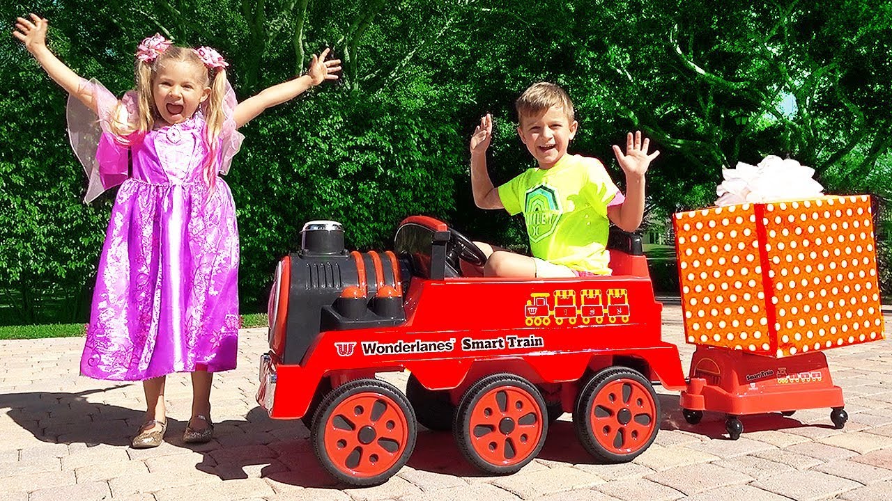 Diana-amp-Christmas-presents-for-Princesses