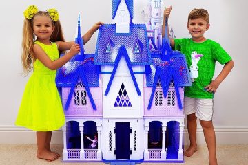 Diana-and-Roma-play-with-Frozen-2-toys