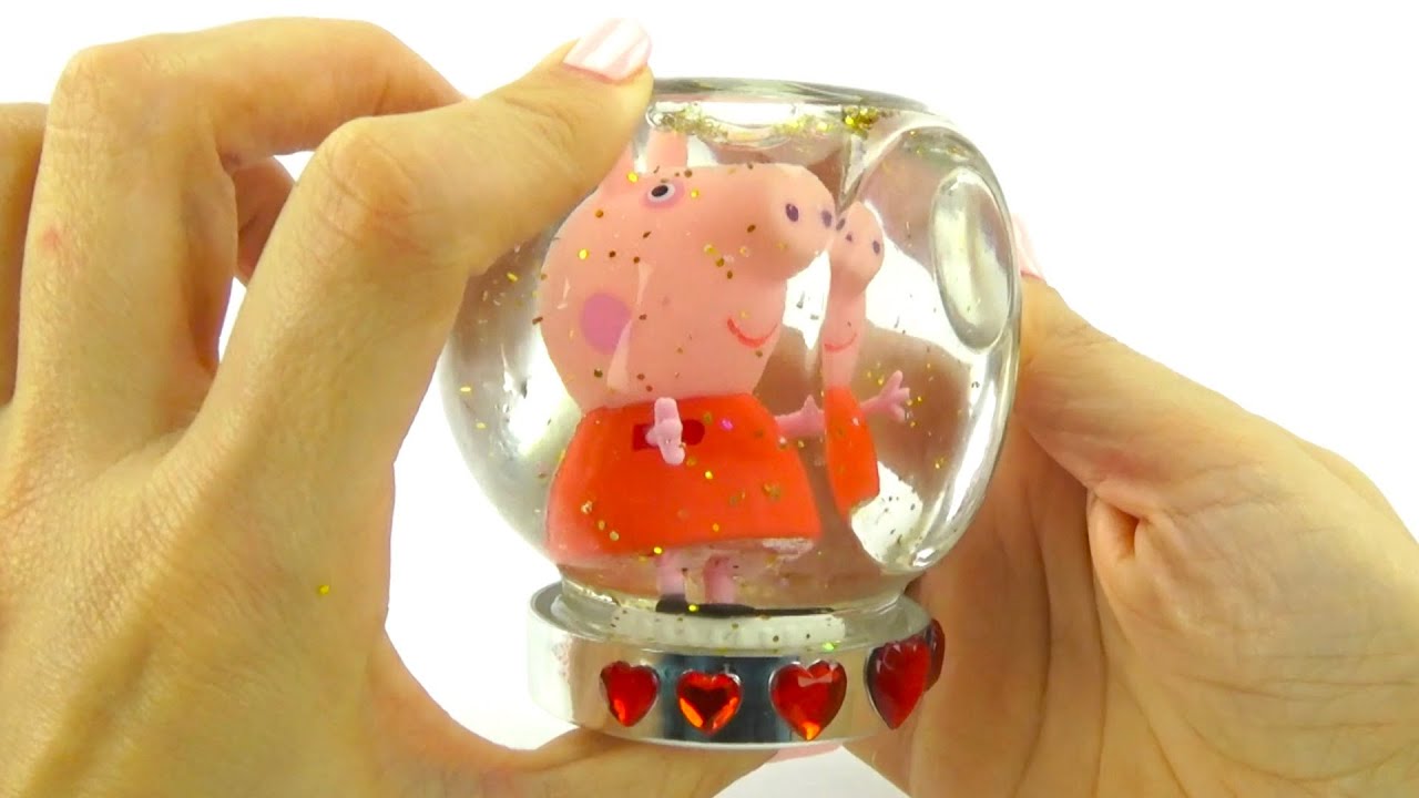 Delaem-snezhnye-shary-so-Svinkoj-Peppoj-i-MajLitlPoni