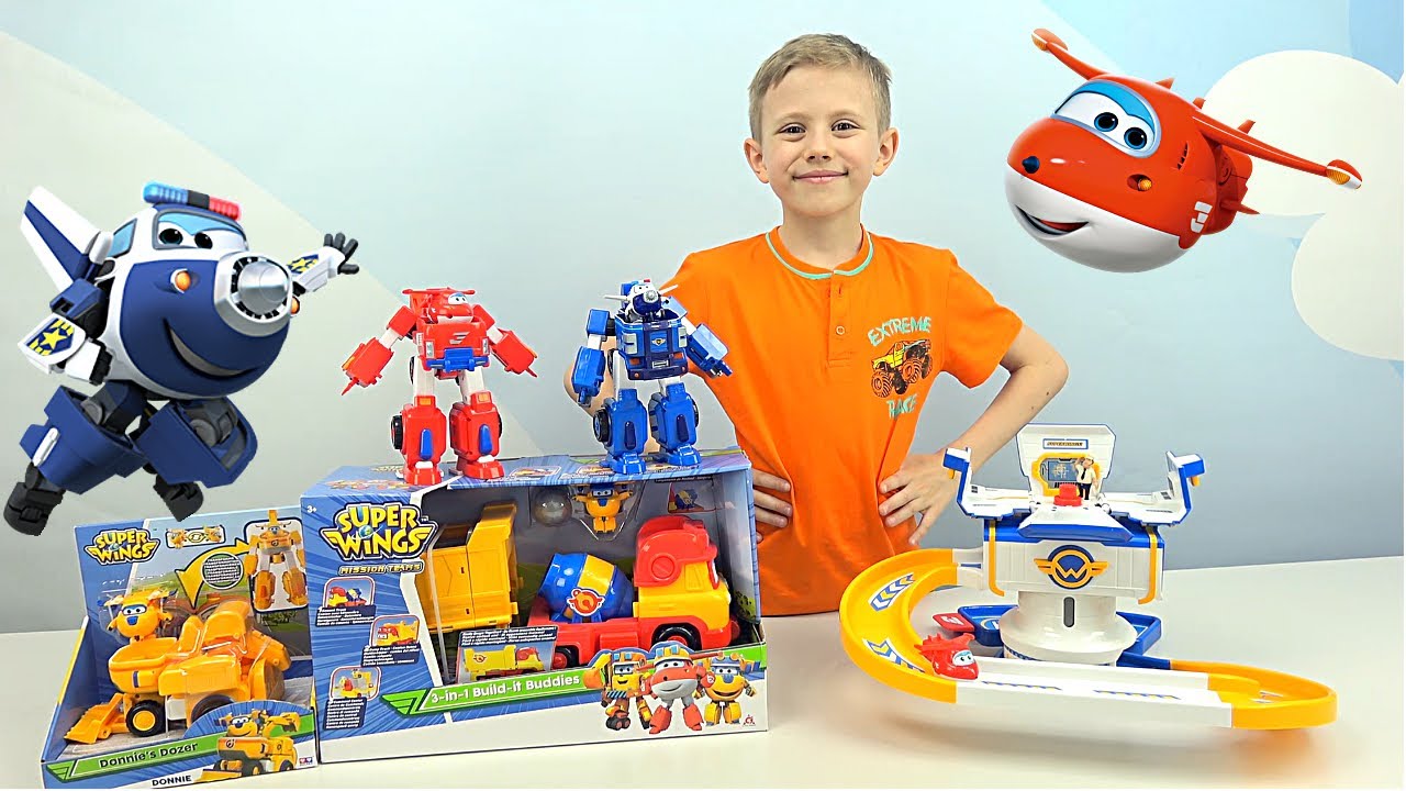 Super-Krylya-igrushki-i-Danik-AEROPORT-Dzheta-s-pozharnoj-mashinkoj-i-ROBOKOSTYUM-Pola